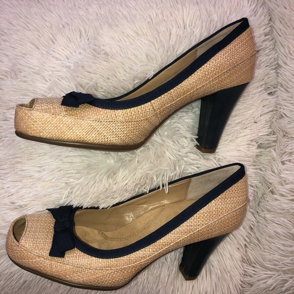 aerosoles navy heels